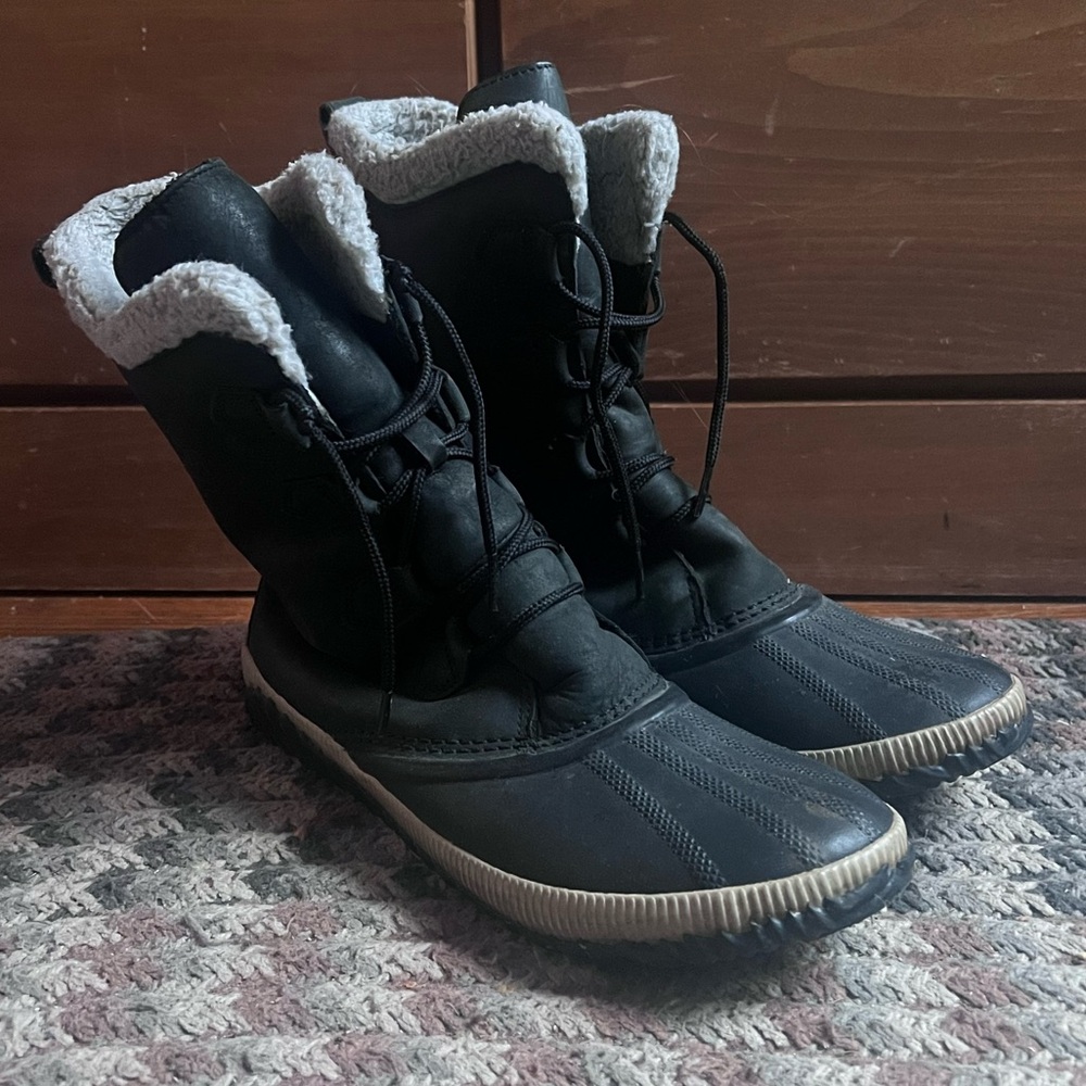 Sorel Women’s Size 12 Out N About Boot